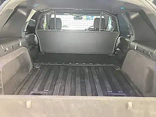 Used 2020 Land Rover Discovery Hse Commercial Black - Interior and Exterior details 6