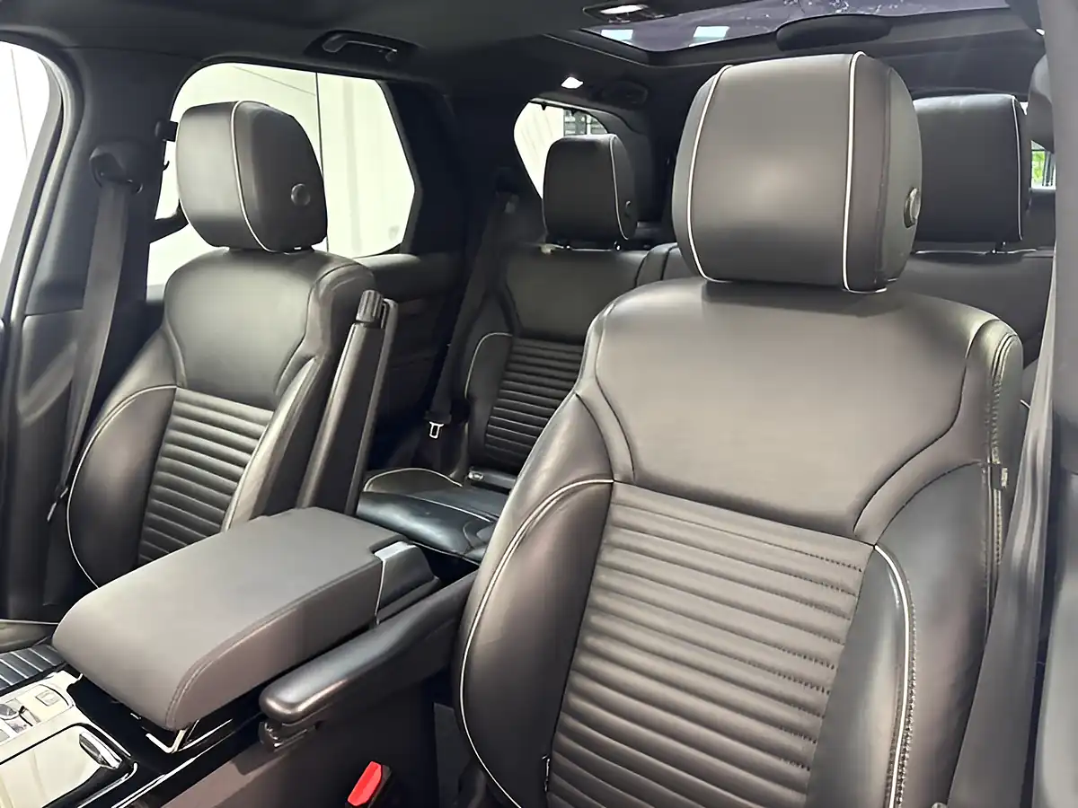 Used 2020 Land Rover Discovery Hse Fuji White - Interior and Exterior details 12
