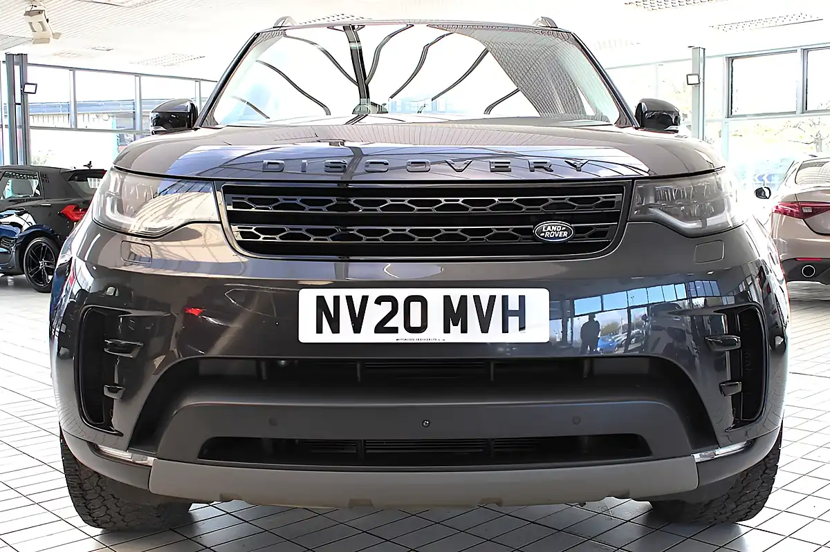 Used 2020 Land Rover Discovery Hse Grey - Interior and Exterior details 8