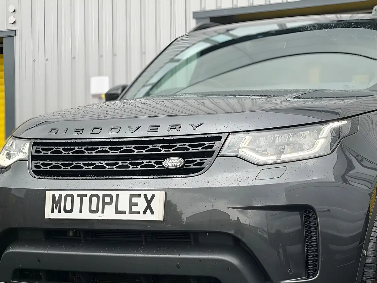 Used 2020 Land Rover Discovery Hse Grey - Interior and Exterior details 10