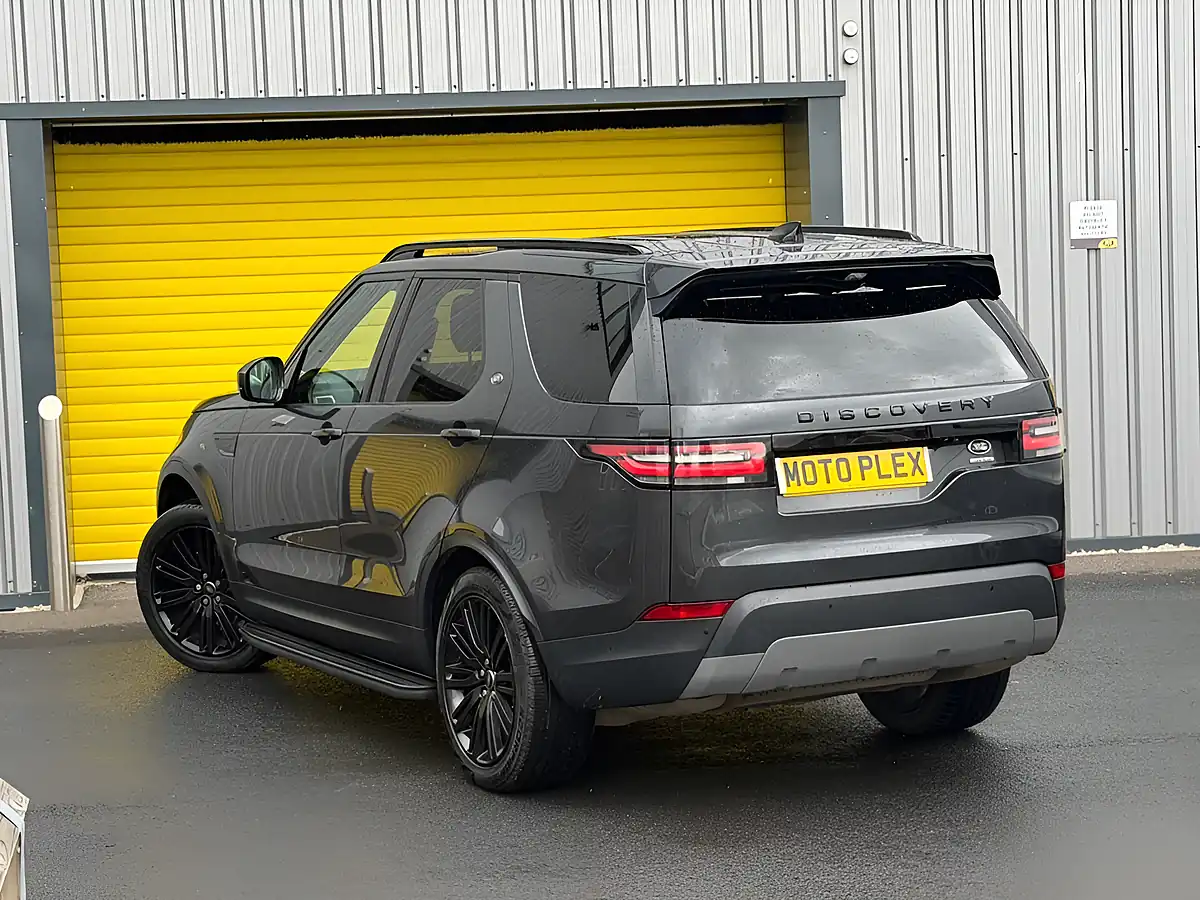 Used 2020 Land Rover Discovery Hse Grey - Interior and Exterior details 11