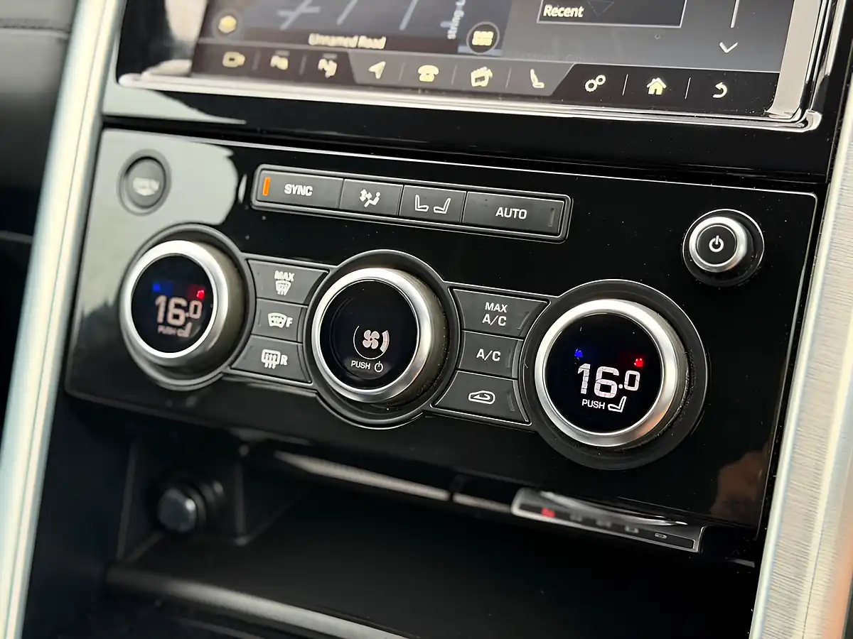 Used 2020 Land Rover Discovery Hse Grey - Interior and Exterior details 17