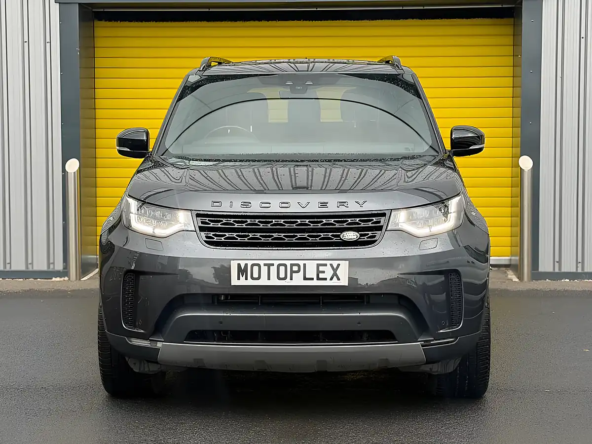 Used 2020 Land Rover Discovery Hse Grey - Interior and Exterior details 4