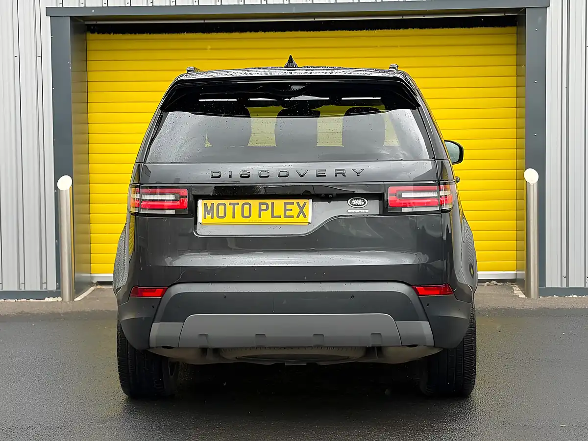 Used 2020 Land Rover Discovery Hse Grey - Interior and Exterior details 8