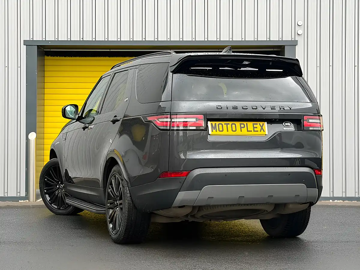 Used 2020 Land Rover Discovery Hse Grey - Interior and Exterior details 9