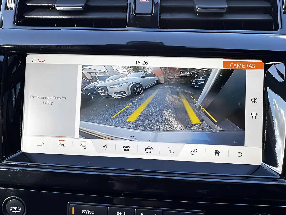Used 2020 Land Rover Discovery Hse Grey - Interior and Exterior details 17