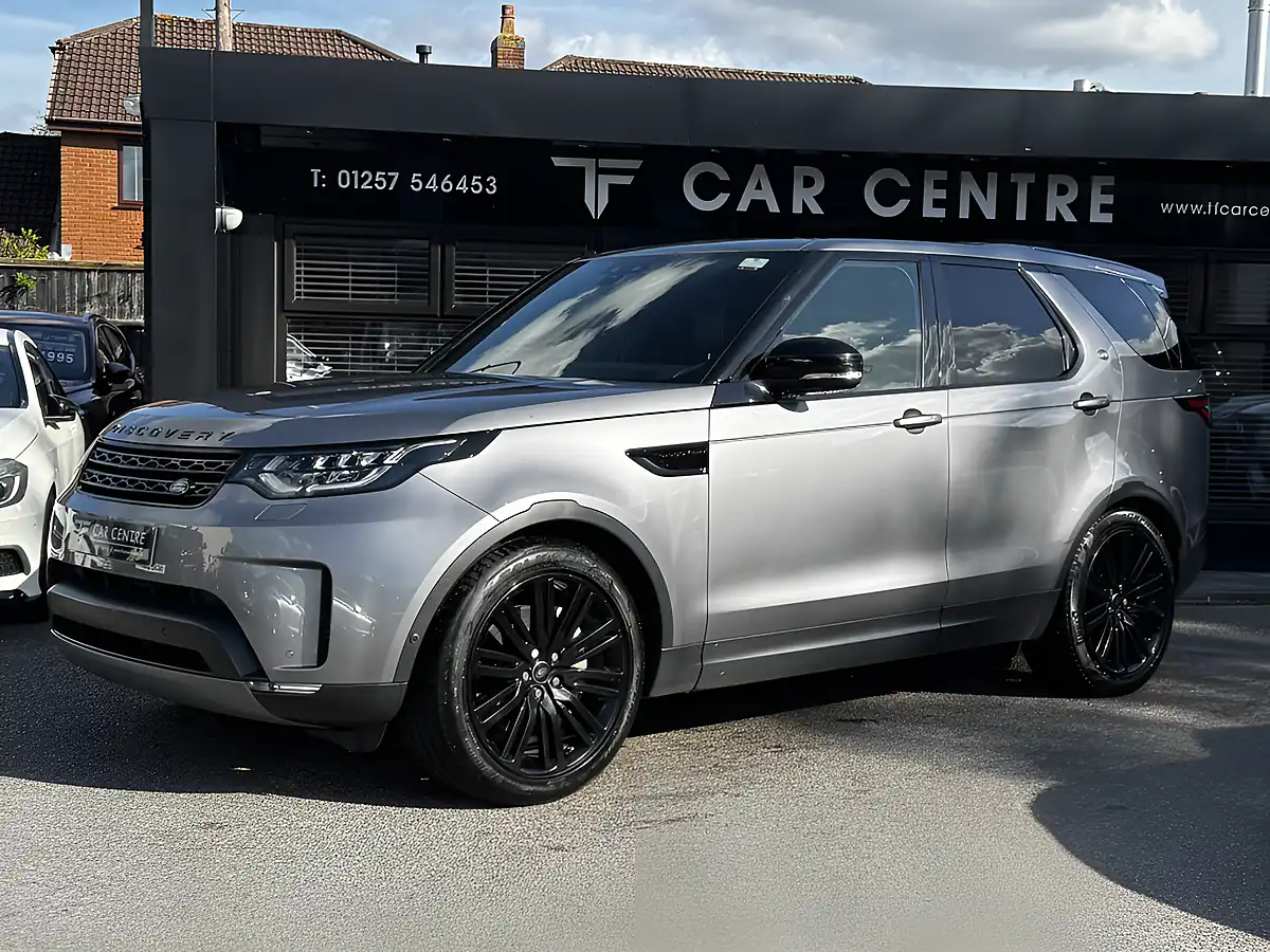 Used 2020 Land Rover Discovery Hse Grey - Interior and Exterior details 2