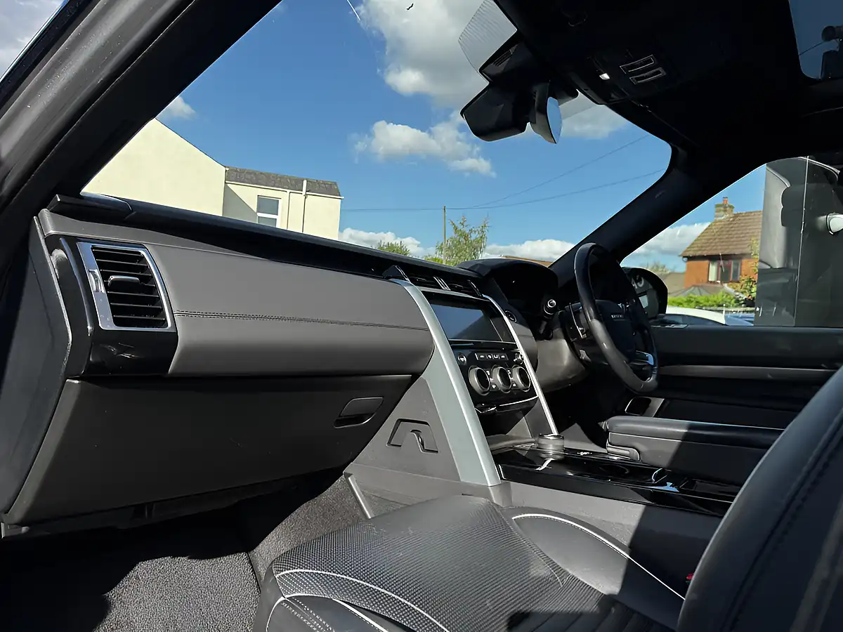 Used 2020 Land Rover Discovery Hse Grey - Interior and Exterior details 20