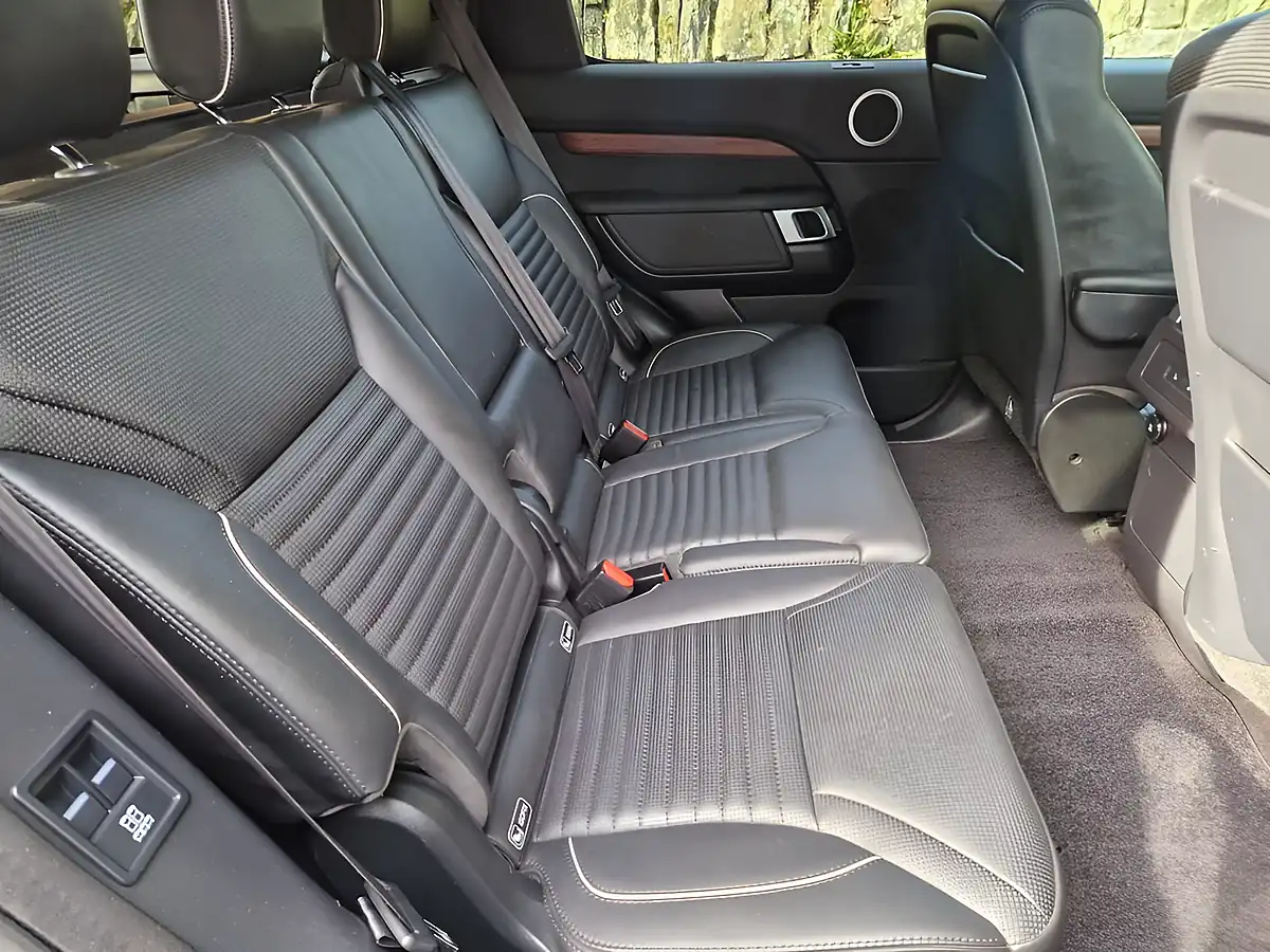 Used 2020 Land Rover Discovery Hse Grey - Interior and Exterior details 2