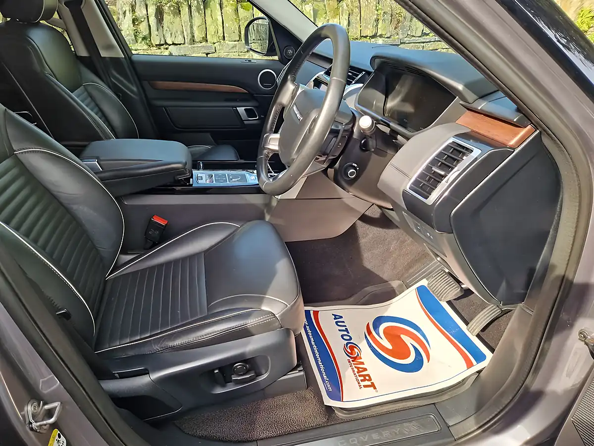 Used 2020 Land Rover Discovery Hse Grey - Interior and Exterior details 4