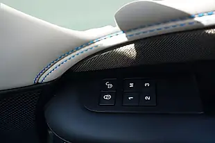 Used 2020 Land Rover Discovery Hse Luxury Grey - Interior and Exterior details 16