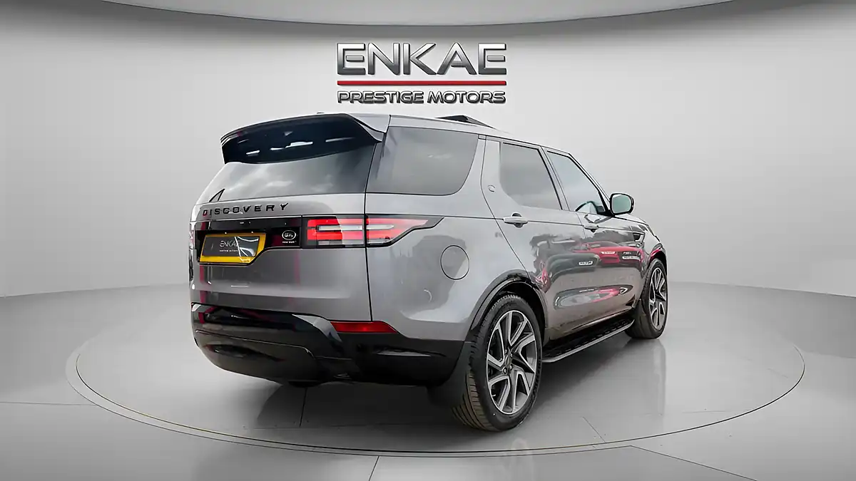 Used 2020 Land Rover Discovery Hse Luxury Grey - Interior and Exterior details 4