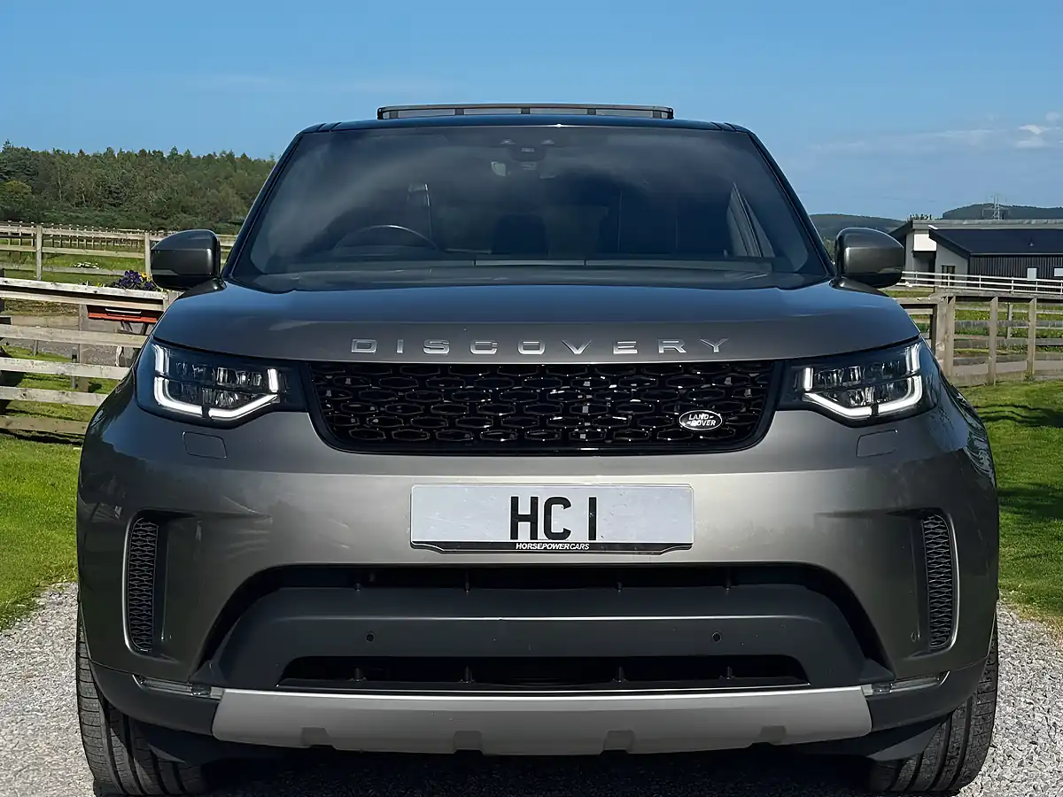 Used 2020 Land Rover Discovery Hse Luxury Silver - Interior and Exterior details 3