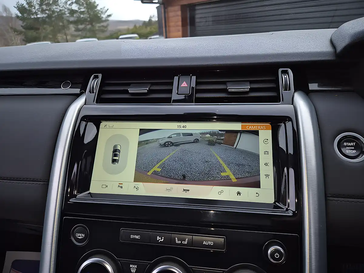 Used 2020 Land Rover Discovery Hse Namib Orange - Interior and Exterior details 12