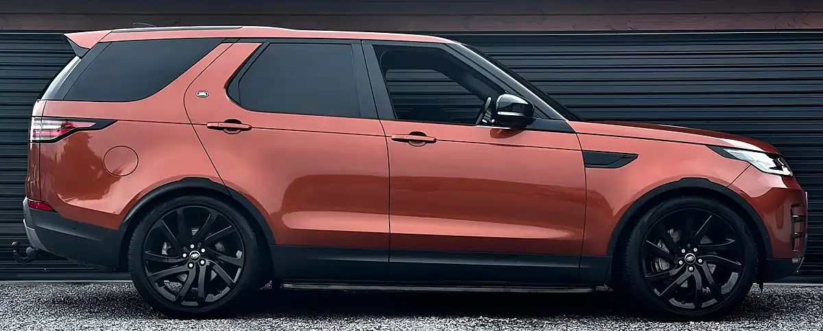 Used 2020 Land Rover Discovery Hse Namib Orange - Interior and Exterior details 6