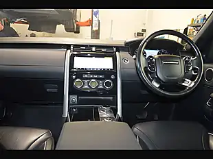 Used 2020 Land Rover Discovery Hse Santorini Black - Interior and Exterior details 14