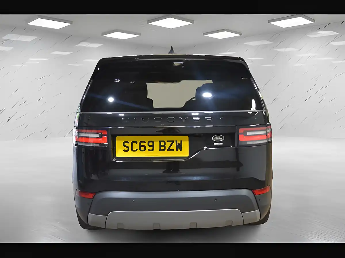 Used 2020 Land Rover Discovery Hse Santorini Black - Interior and Exterior details 6