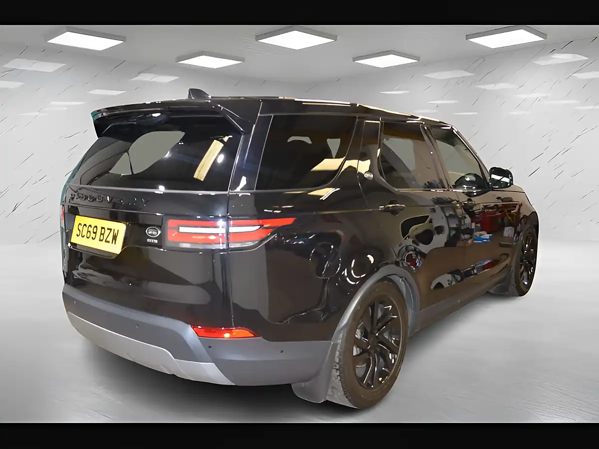 Used 2020 Land Rover Discovery Hse Santorini Black - Interior and Exterior details 7