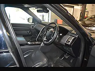 Used 2020 Land Rover Discovery Hse Santorini Black - Interior and Exterior details 9