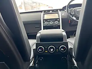 Used 2020 Land Rover Discovery Hse White - Interior and Exterior details 16