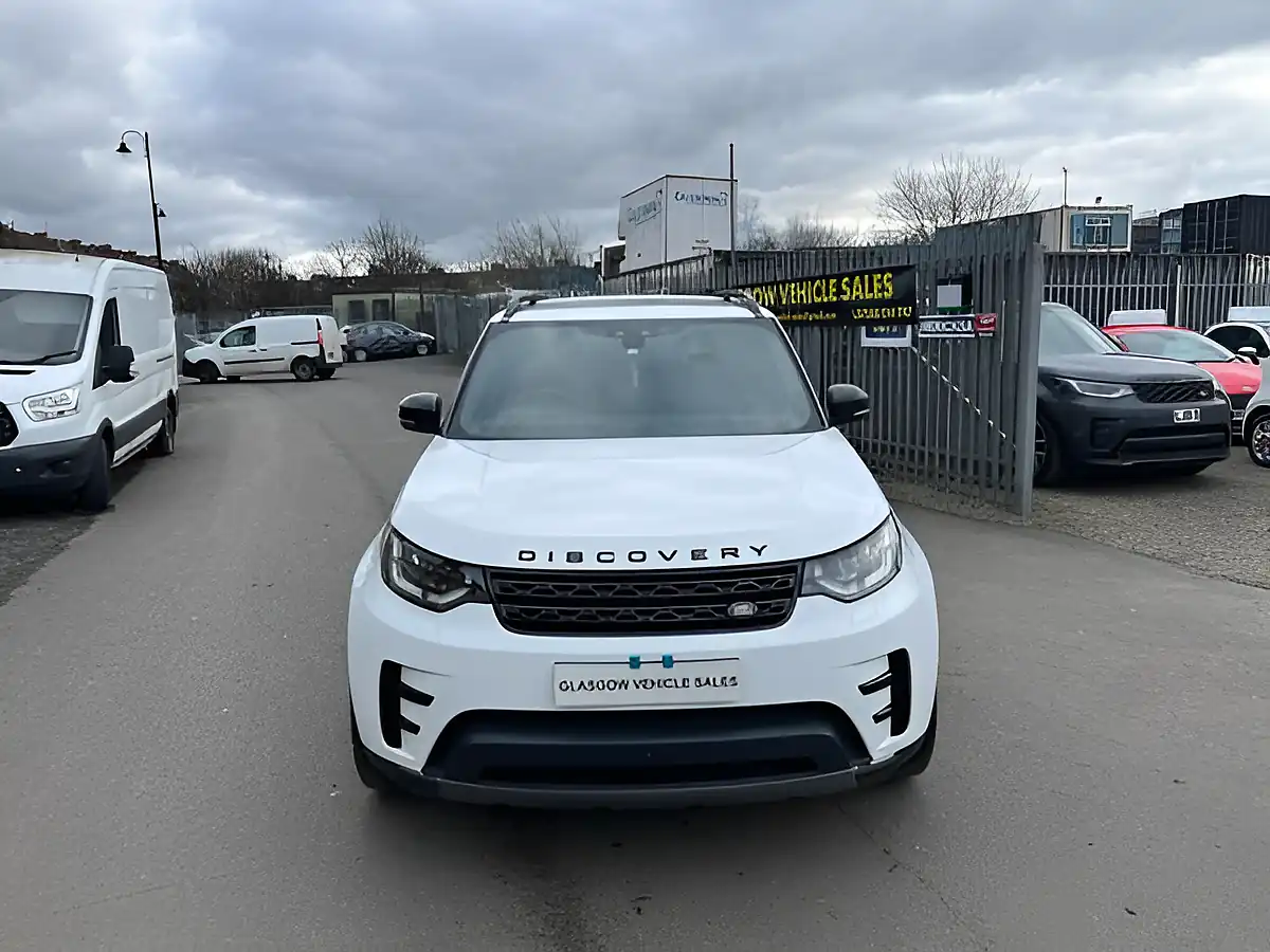 Used 2020 Land Rover Discovery Hse White - Interior and Exterior details 2