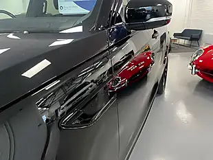 Used 2020 Land Rover Discovery Landmark Black - Interior and Exterior details 12