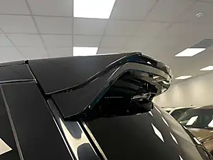 Used 2020 Land Rover Discovery Landmark Black - Interior and Exterior details 15