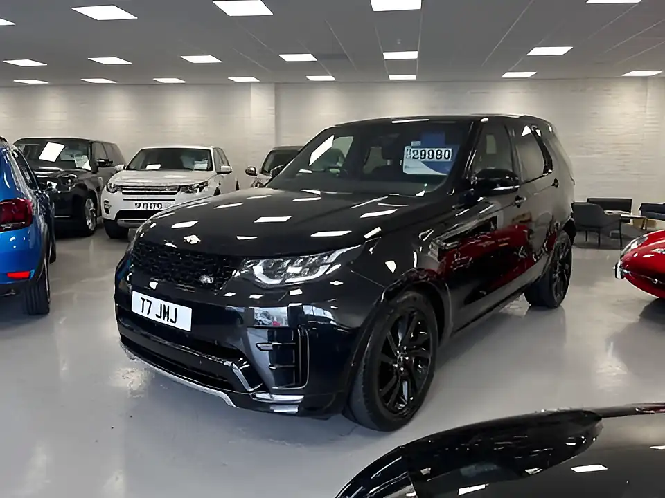 Used 2020 Land Rover Discovery Landmark Black - Interior and Exterior details 17