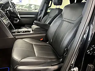 Used 2020 Land Rover Discovery Landmark Black - Interior and Exterior details 5