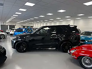 Used 2020 Land Rover Discovery Landmark Black - Interior and Exterior details 8