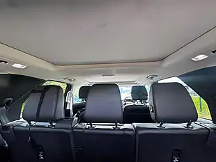 Used 2020 Land Rover Discovery Landmark Edition Black - Interior and Exterior details 10