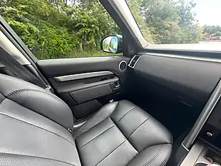 Used 2020 Land Rover Discovery Landmark Edition Black - Interior and Exterior details 14