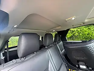 Used 2020 Land Rover Discovery Landmark Edition Black - Interior and Exterior details 17