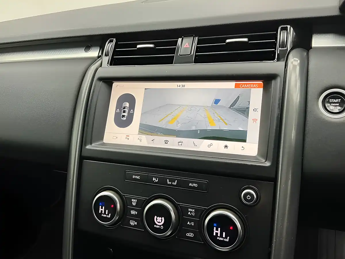 Used 2020 Land Rover Discovery Landmark Edition Black - Interior and Exterior details 15