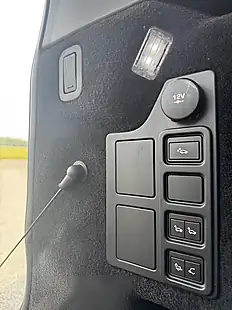 Used 2020 Land Rover Discovery Landmark Edition Blue - Interior and Exterior details 19
