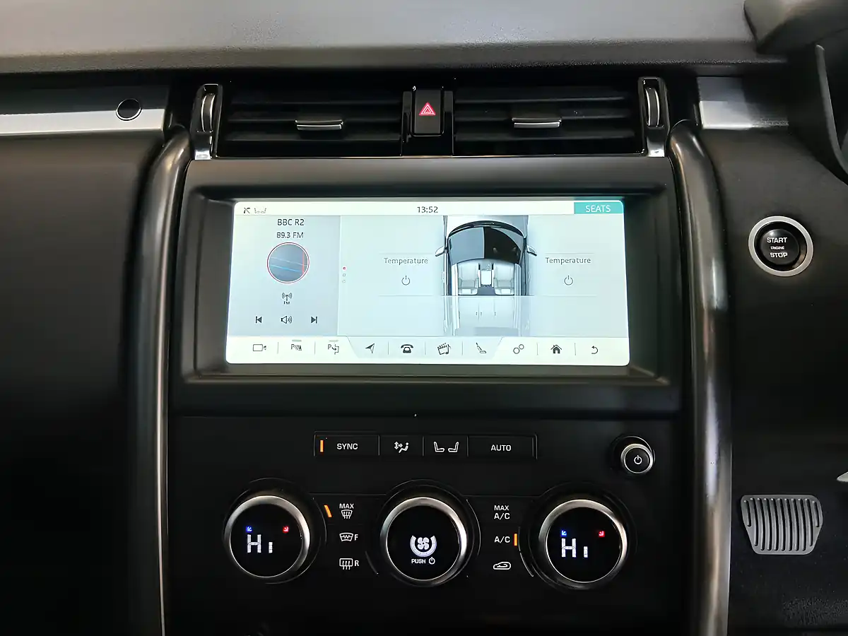 Used 2020 Land Rover Discovery Landmark Edition White - Interior and Exterior details 15