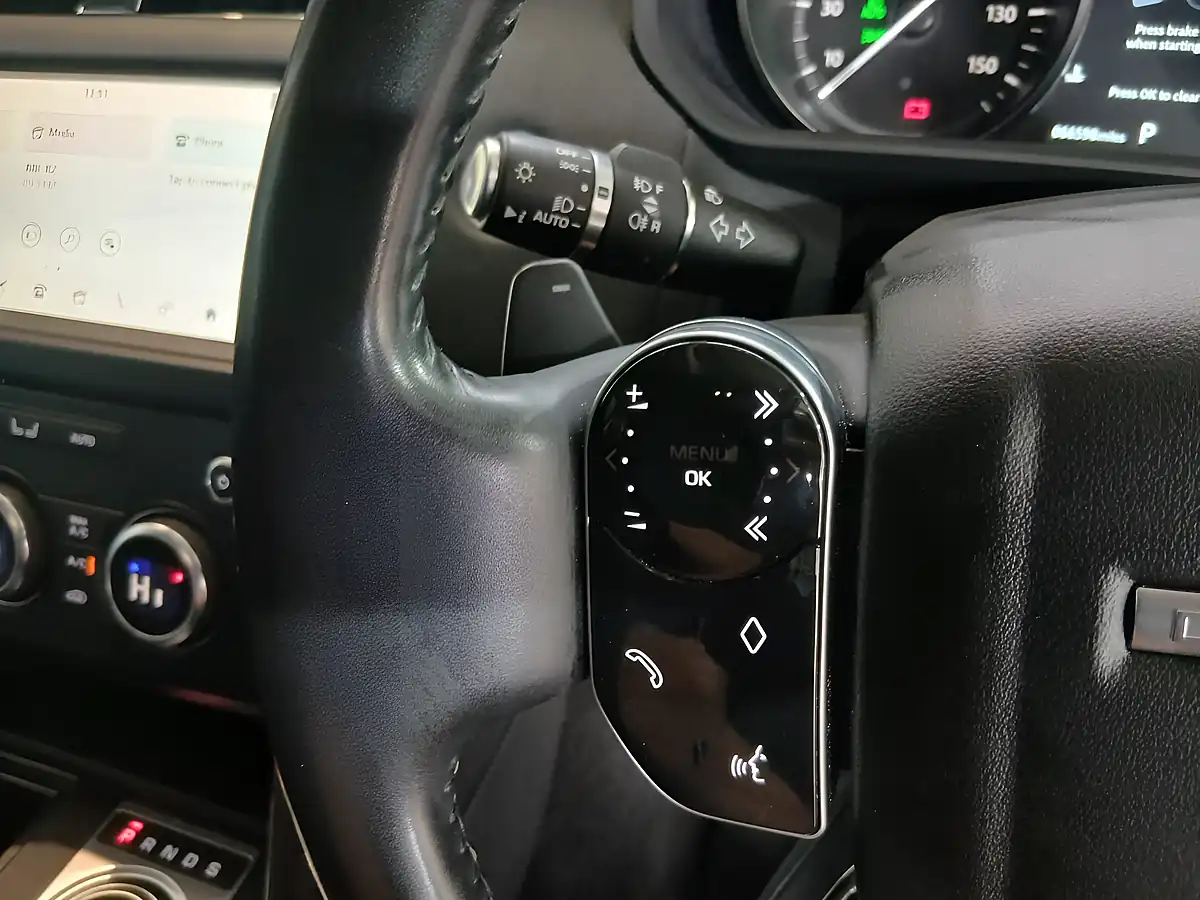 Used 2020 Land Rover Discovery Landmark Edition White - Interior and Exterior details 16