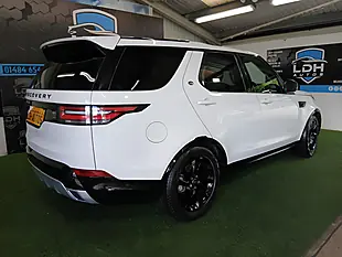 Used 2020 Land Rover Discovery Landmark Edition White - Interior and Exterior details 3