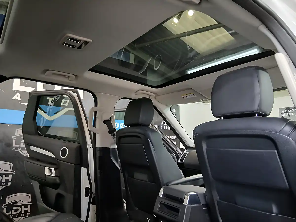 Used 2020 Land Rover Discovery Landmark Edition White - Interior and Exterior details 9