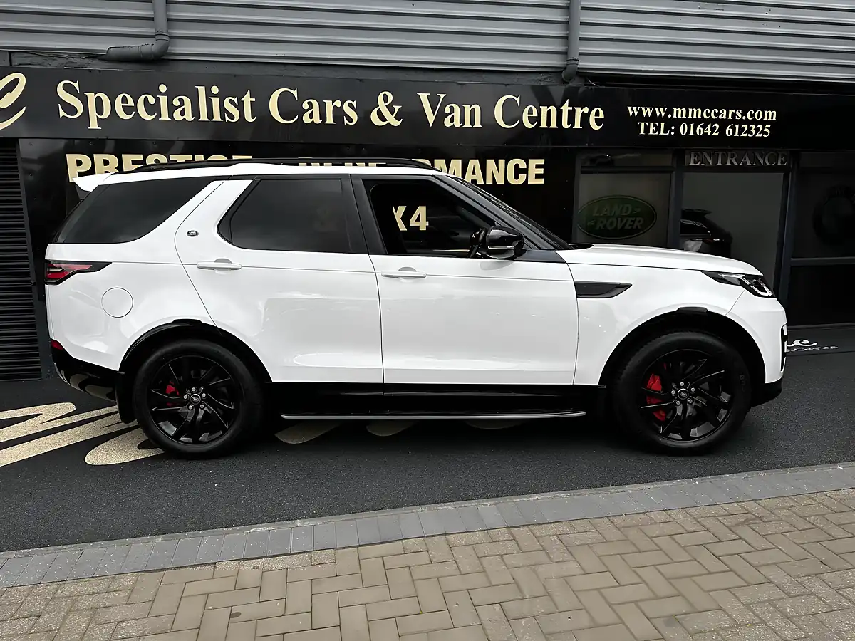 Used 2020 Land Rover Discovery Landmark Edition White - Interior and Exterior details 5