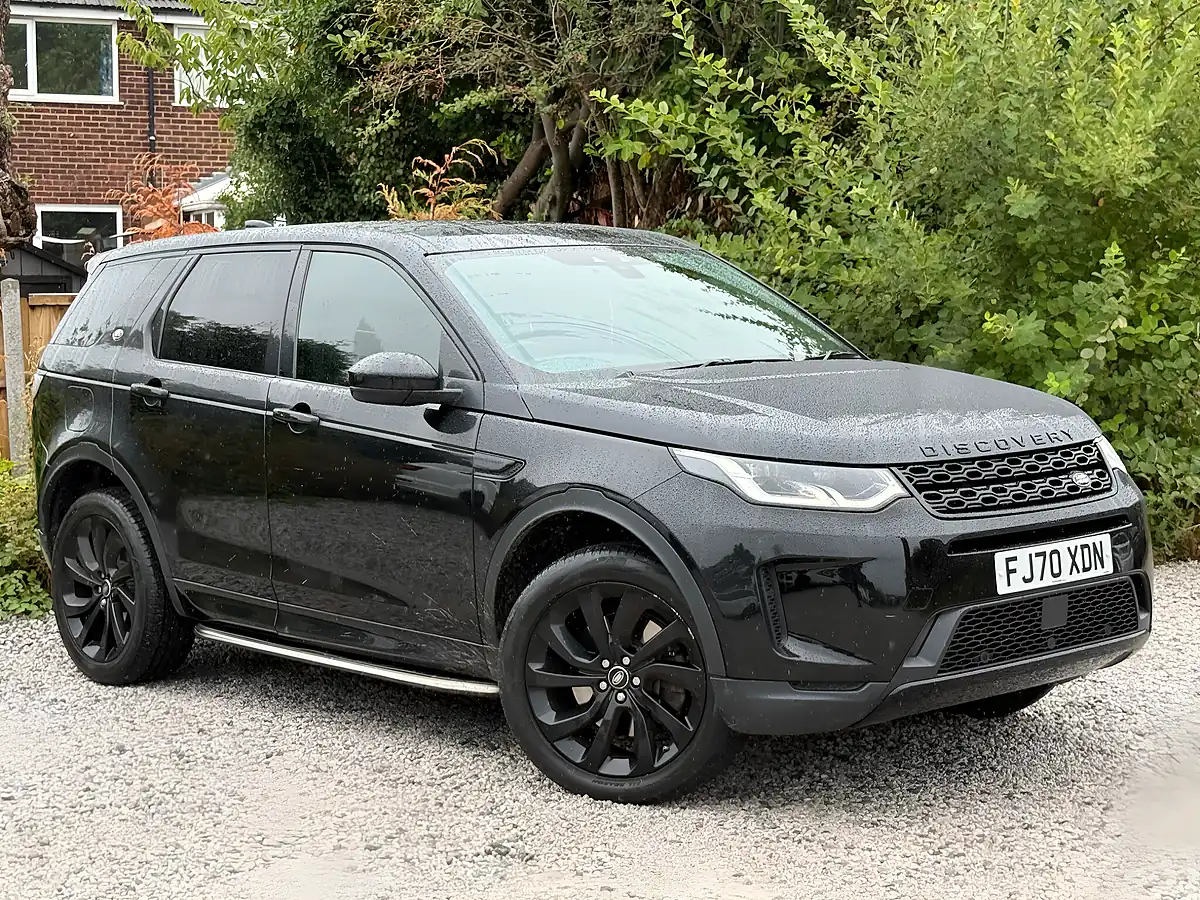 Used 2020 Land Rover Discovery Sport Hse Black - Front View