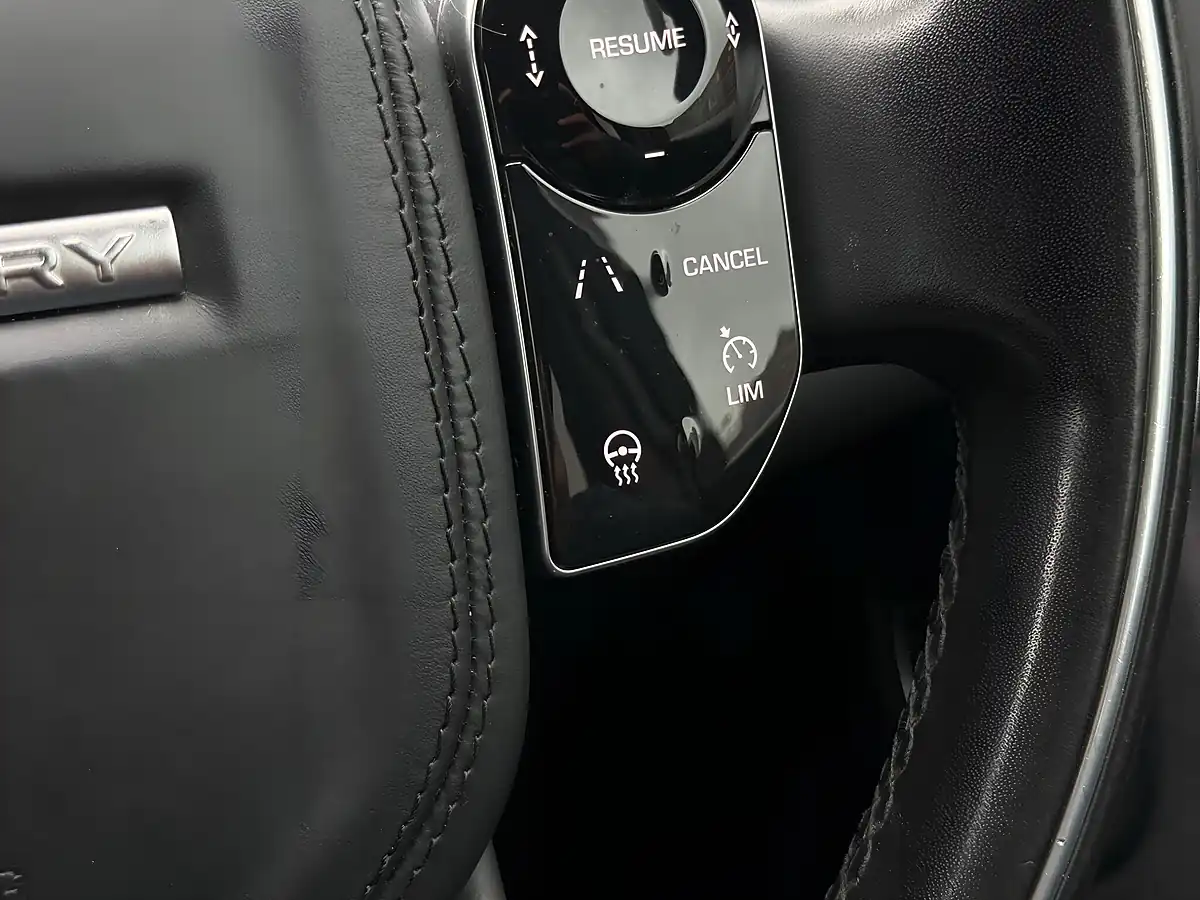 Used 2020 Land Rover Discovery Sport Hse Black - Interior and Exterior details 12