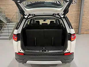 Used 2020 Land Rover Discovery Sport Hse White - Interior and Exterior details 17