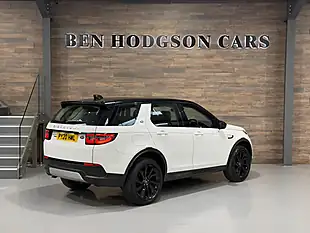 Used 2020 Land Rover Discovery Sport Hse White - Interior and Exterior details 4