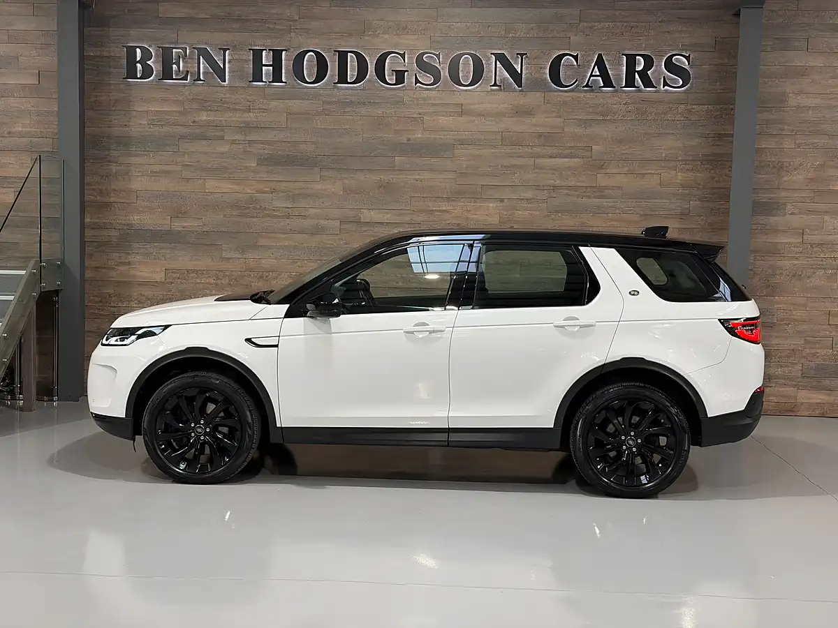 Used 2020 Land Rover Discovery Sport Hse White - Interior and Exterior details 6