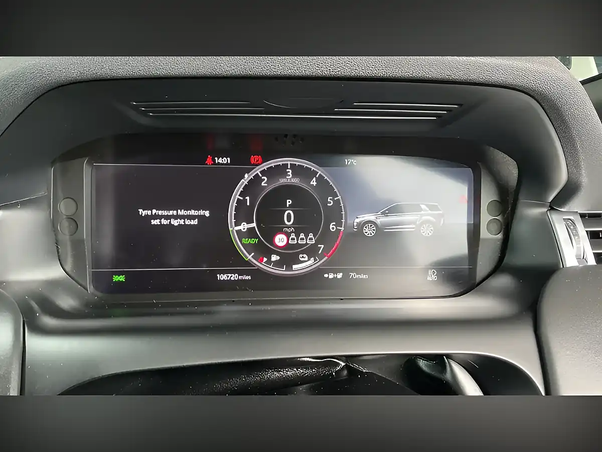 Used 2020 Land Rover Discovery Sport R-Dynamic Hse Carpathian Grey - Interior and Exterior details 12