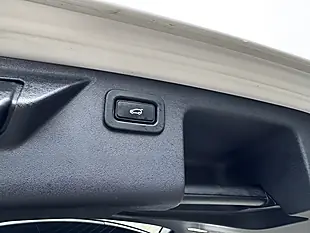 Used 2020 Land Rover Discovery Sport R-Dynamic Hse White - Interior and Exterior details 19