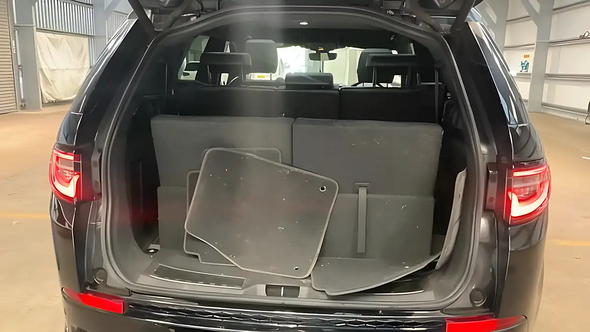 Used 2020 Land Rover Discovery Sport R-Dynamic S Black - Interior and Exterior details 7