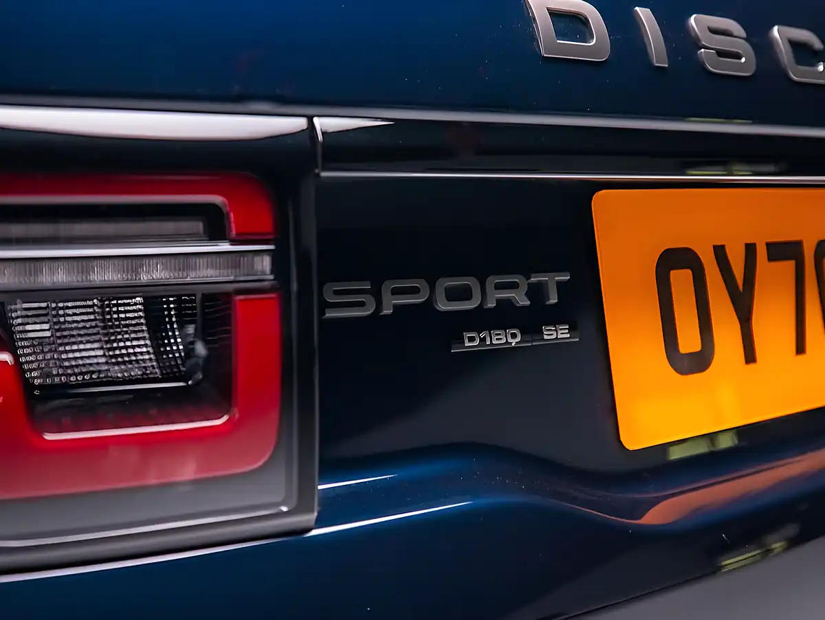 Used 2020 Land Rover Discovery Sport R-Dynamic Se Blue - Interior and Exterior details 13