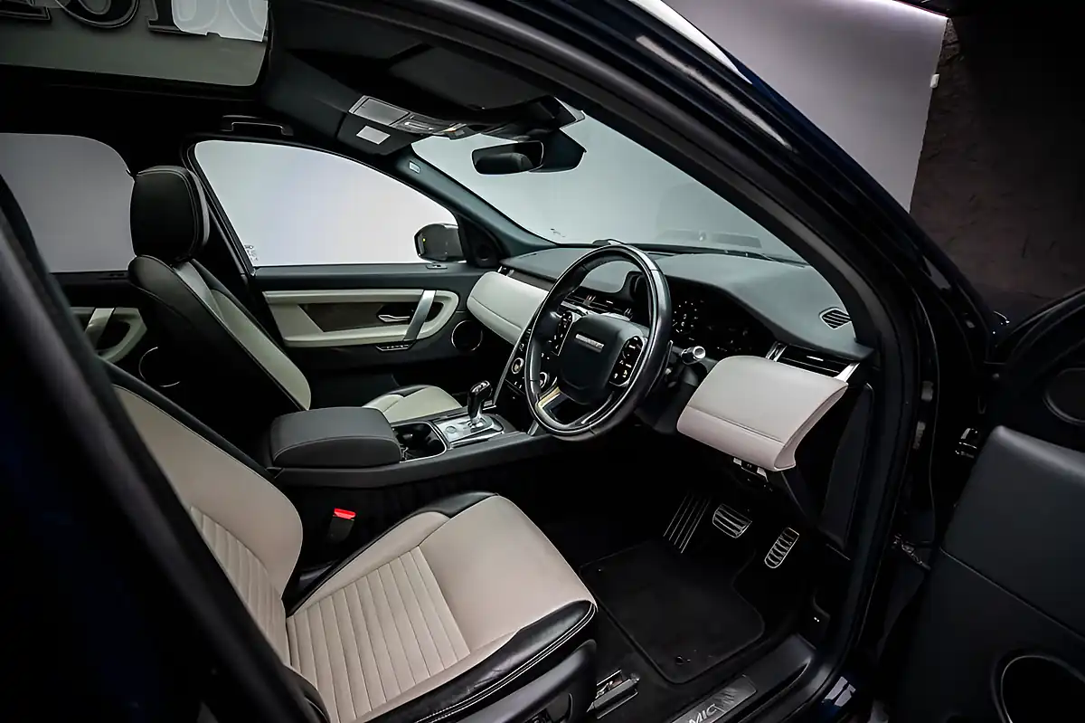 Used 2020 Land Rover Discovery Sport R-Dynamic Se Blue - Interior and Exterior details 20